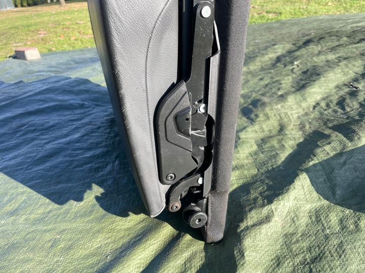 фото №7, Спинка праві сидіння задньої підголівник podłkietnik audi a4 b8 8k шкіра оригінальний номер