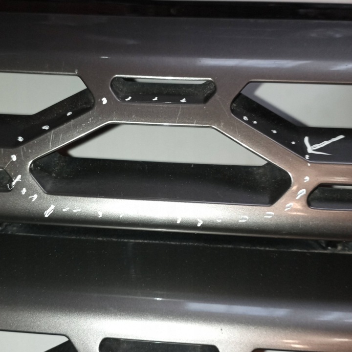 фото №6, Решітка радіатора решітка land rover discovery 2014- fk72-ba100-caw оригінал