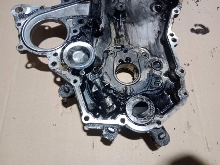 фото №7, Корпус распределительный вал 1.4 d-4d toyota yaris aygo verso corolla auris