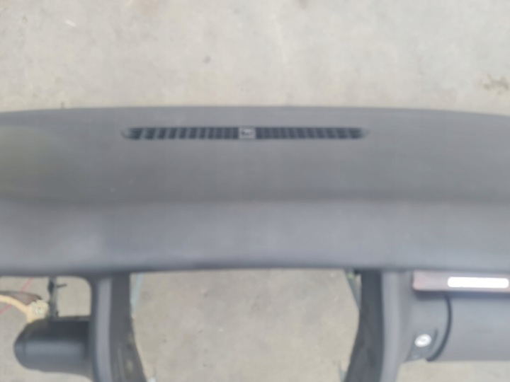 фото №7, Панель консоль eu audi a8 d2 передний fl защита колонки