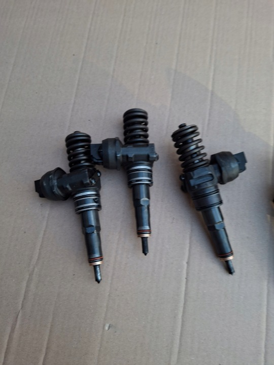 фото №7, Pompowtryskiwacze 2.0 sdi bst vw caddy iii nr. 038130073br