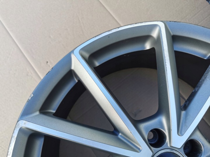 фото №11, Audi tt tts rs 8s0 диск 20'' 9,0j et-52 5x112 8s0601025p