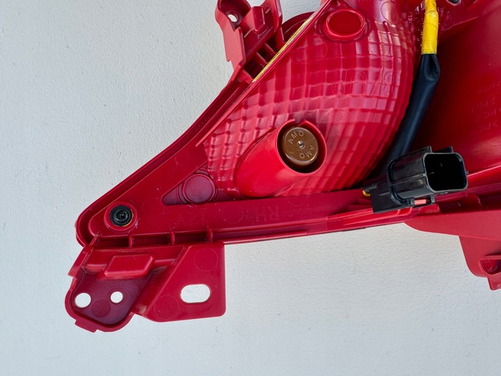 фото №15, Hyundai tucson 4 iv рестайлінг 24r- лампа протитуманна праві зад права задня