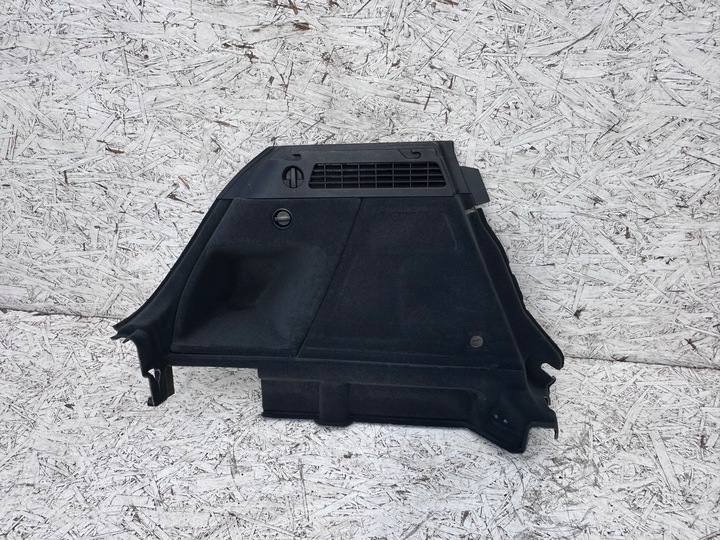 фото №1, Q3 8u рестайлінг оббивка багажника лівий зад