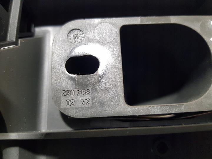 фото №5, Крепление замок датчик ролеты крыша правые mercedes sl r230