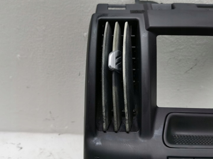 фото №4, Корпус рамка радио land rover freelander ii l359