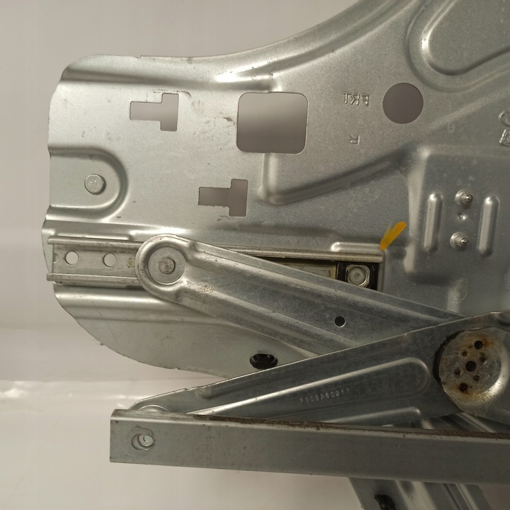 фото №12, Hyundai ix35 підйомник скло праві перед 4 pin eu 81320-2y000