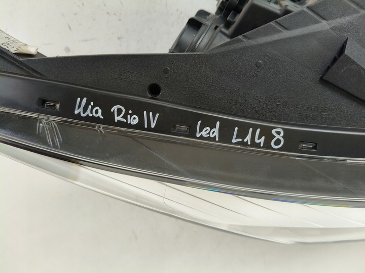 фото №8, Лампа правая фара kia rio iv 17- линза + led