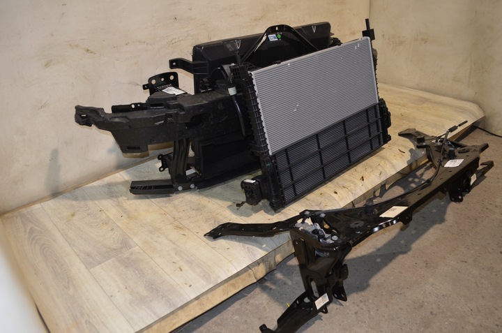 фото №9, Mini cooper se j01 pas переднє комплектний радіаторів замки установка