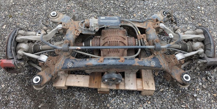 фото №3, Комплектна вісь підрамник підвішування балка зад lexus ls iv ls460 4.6 v8 06-13r