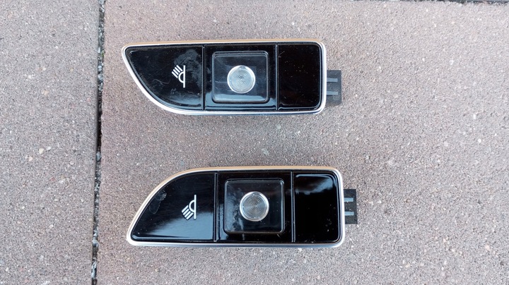 фото №1, Лампа стеля led ліва-права-- audi a8 d4 4h 4h0947353 4h0947354