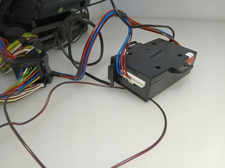 фото №11, Skoda octavia ii бардачок консолі впуск повітря решітка повітропровід 1z0820951