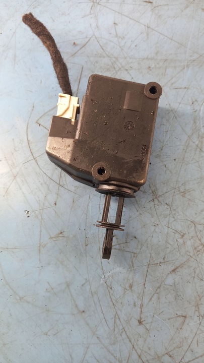 фото №1, Амортизатор кришки заливання volvo v40 1.9dci