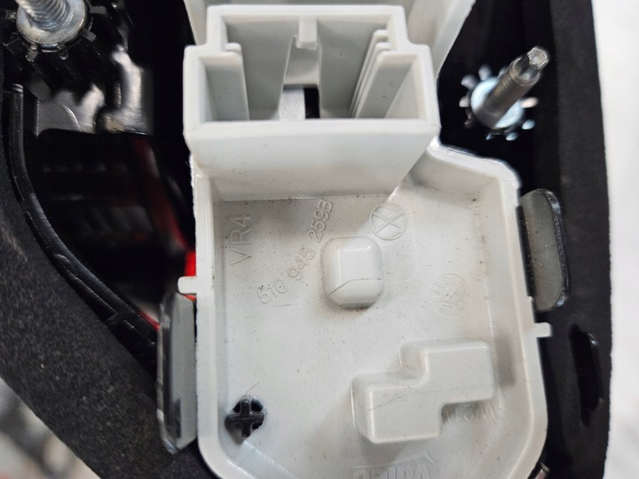 фото №8, Vw golf sportsvan 510 левая лампа w крышка багажника зад + вкладка 510945259b