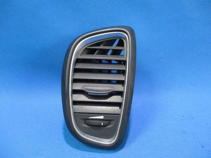 фото №1, Решётка воздуховод левая renault scenic iv 687612210r