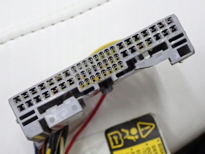 фото №9, Комплект сидений европа оригинал кожа tesla модель 3 19r