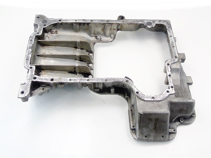 фото №3, Піддон піддон масла 3.7 4.2 v8 audi a8 d2 077103603
