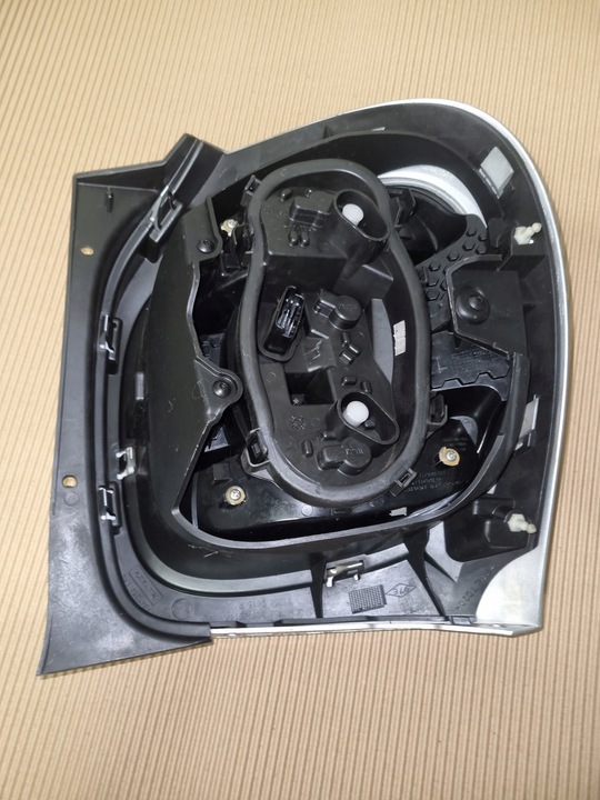 фото №8, Smart forfour ii 453 лампа задня зад lh