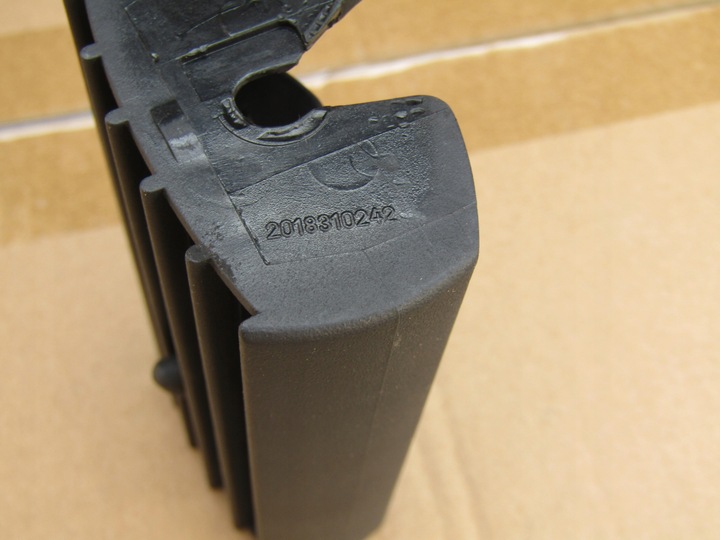 фото №10, 2 mercedes w201 190 решётка воздуховод воздуха панели левая lub правая