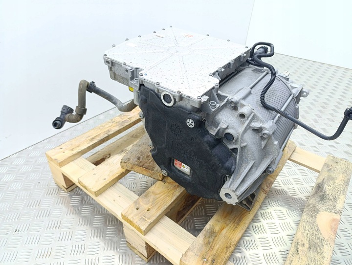 фото №10, Audi q4 sportback e-tron 2022 двигатель электрический автомобиля