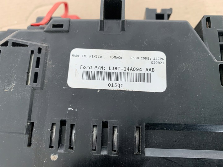 фото №14, Ford mustang mach-e rwd 75.7 kwh корпус коробка предохранителей оригинал