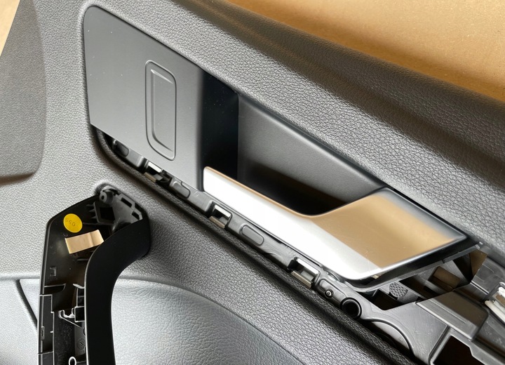 фото №7, Audi q5 80a fy обшивки двері 80a867105a 80a867106a шкіра ідеальні rgb підсвітка.