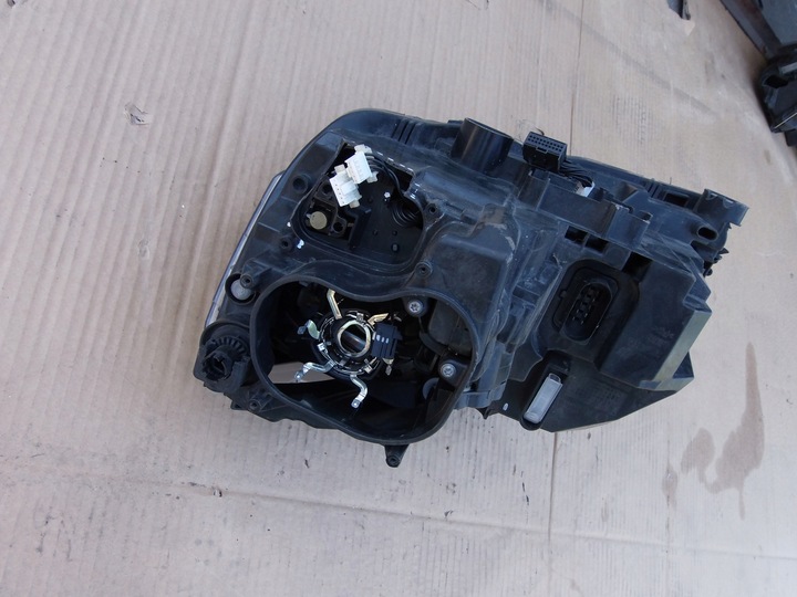 фото №9, Лампа праві перед 5jb941016c skoda rapid