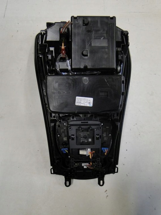 фото №7, Mercedes c w205 панель вибірник попільничка тунель