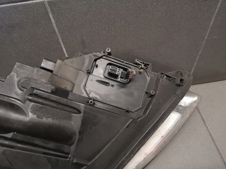 фото №13, Лампа ксенон лівий перед audi a4 b7 eu 8e0941003am