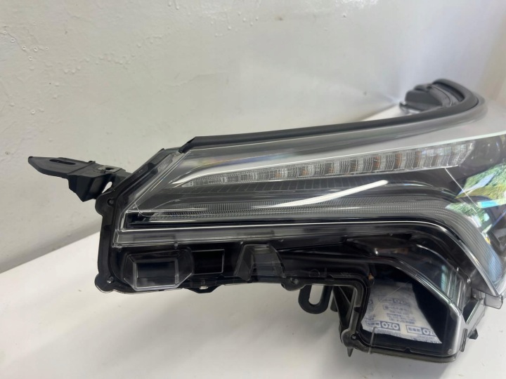 фото №9, Toyota c-hr chr повний led 16- 81150--f4170-00 фара ліва передня перед