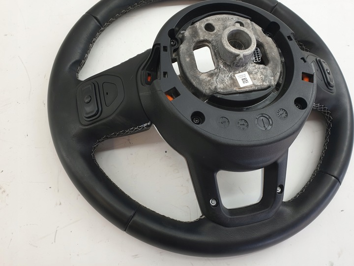 фото №8, Руль кожаный мультифункция jeep wrangler jl 18-2 белая nić 639978710e