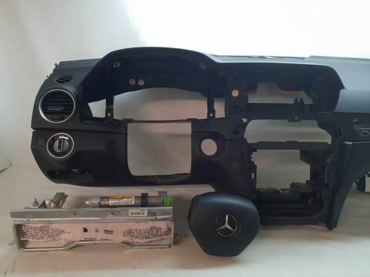 фото №7, Mercedes c-klasa w204 рестайлінг 2011-2014 торпедо консоль air bag подушка