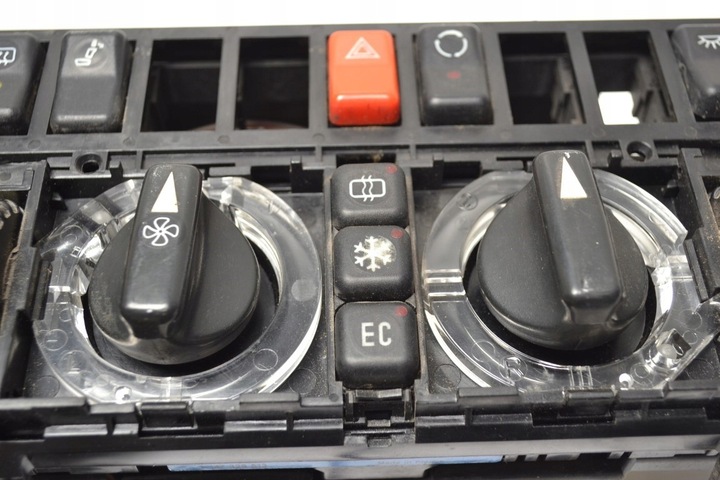 фото №12, Mercedes w124 панель обігріву клімат кнопки