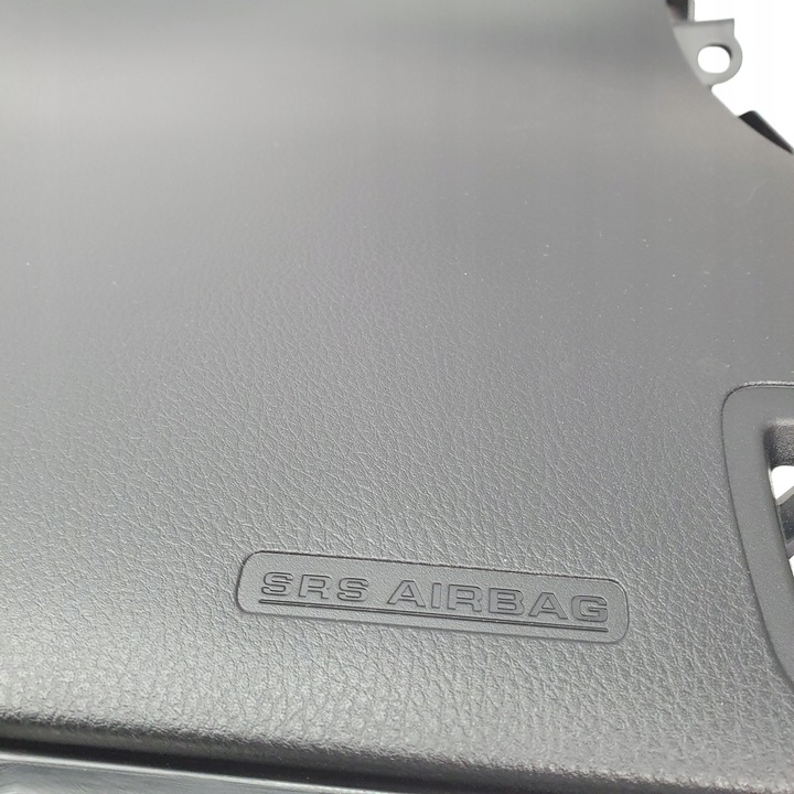 фото №5, Yaris iii 3 рестайлинг панель консоль подушки ремни подушка безопасности 2015 - 2020