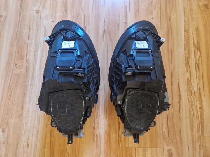 фото №8, Комплектні лампи porsche carrera 911 992 matrix eu 19- чорний чорні