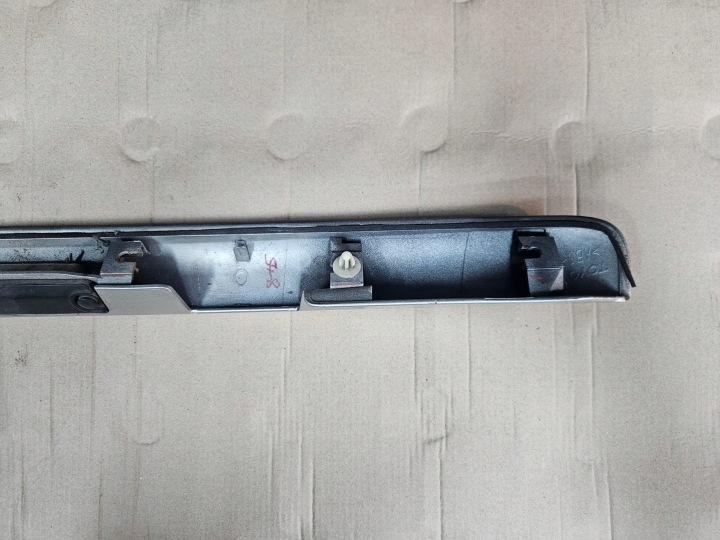 фото №5, Toyota avensis t25 03-08 накладка 1c0