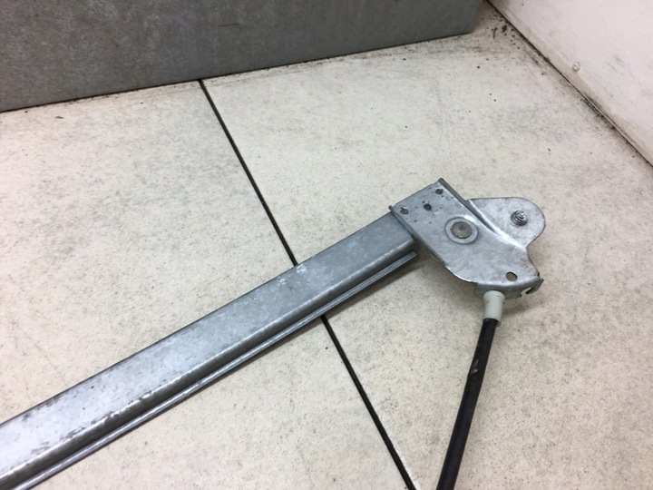 фото №6, Подъемник стекла правый перед c8 1485311080