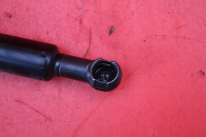 фото №9, Петля петли крышки 31218425 312184425 volvo xc70 2 ii 07-13