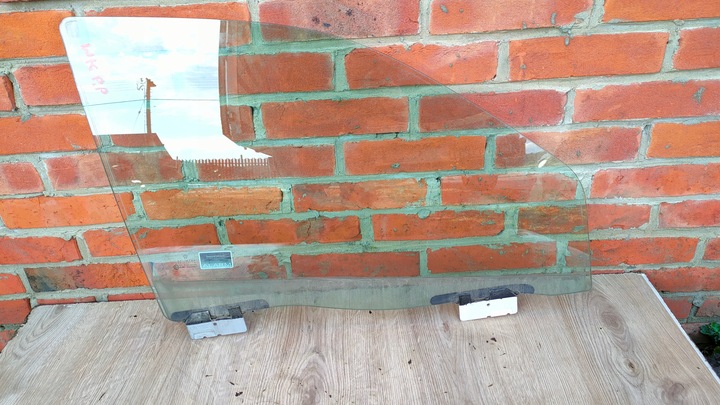 фото №1, Jeep grand cherokee wk 05-10r скло праві перед