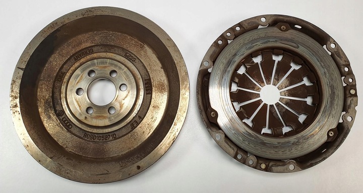 фото №3, Зчеплення колесо маховики притиск vw golf v 1.4 16v 036141026b r0301052710