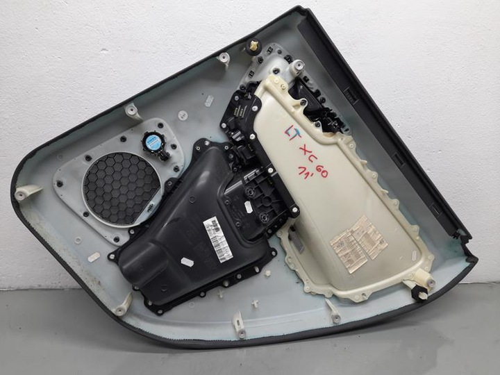 фото №4, Оббивка двері лівий зад volvo xc60 i 8635780