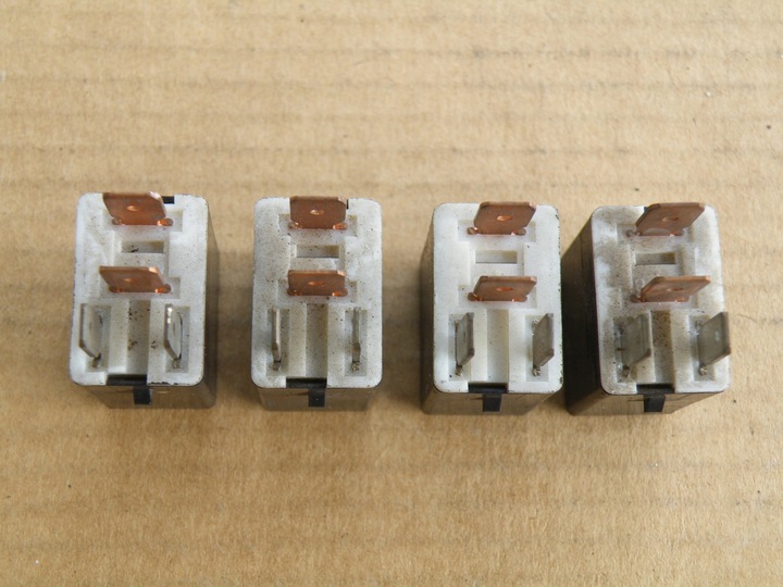 фото №5, Toyota yaris avensis corolla реле 90987-02012