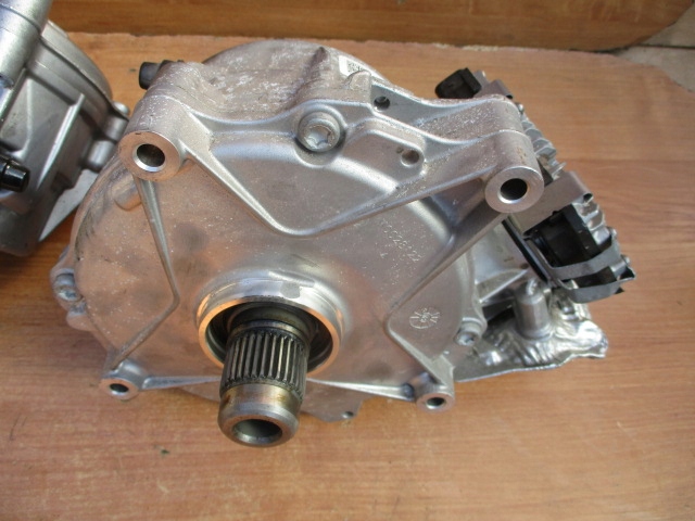 фото №15, Audi a4 a5 q5 распределитель коробки 0cj409431g bez контроллера 0cj927755