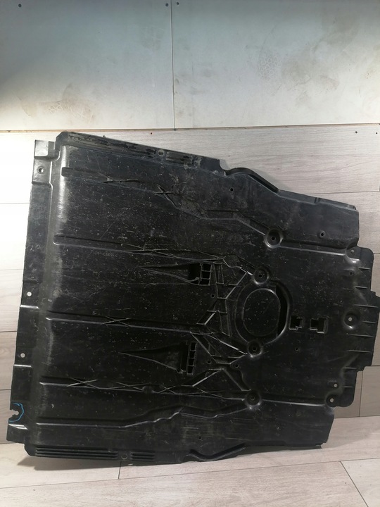 фото №7, Mercedes w247 плита защита двигатель a2475202600