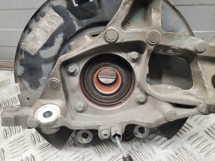 фото №6, Dodge challenger 2017 68079760aa зад сторона правая подшипник i ступицы kół