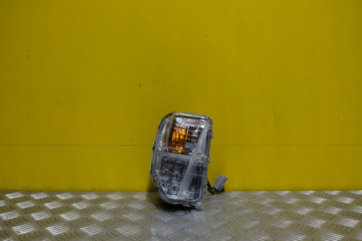 фото №1, Toyota prius 2012-2015 лампа галоген drl led r usa