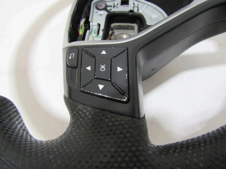 фото №6, Mercedes b w246 246 w117 w176 кермо шкіра пелюстки 2464603603