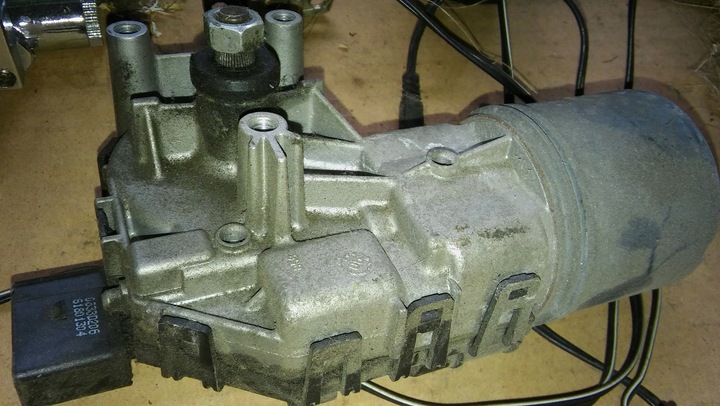 фото №9, Двигунчик двірник volvo c30 v50 ford 0390201875