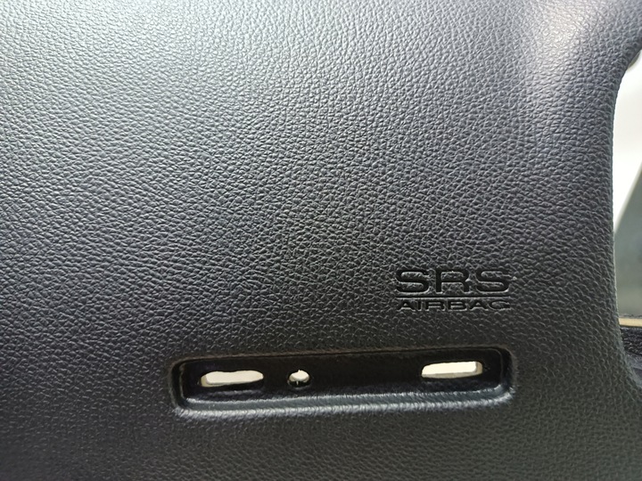 фото №5, Dodge charger гумовий панель консоль подушка безпеки подушки ремені