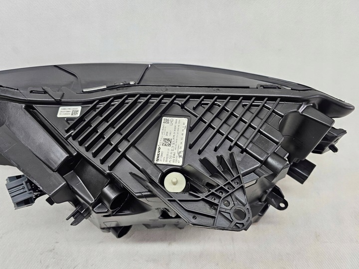 фото №8, Volvo xc60 ii 2017+ лампа перед правая полный led европа 31108601